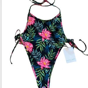 Betty Jade one piece swim suit black floral print High leg Sexy Beach size S NWT